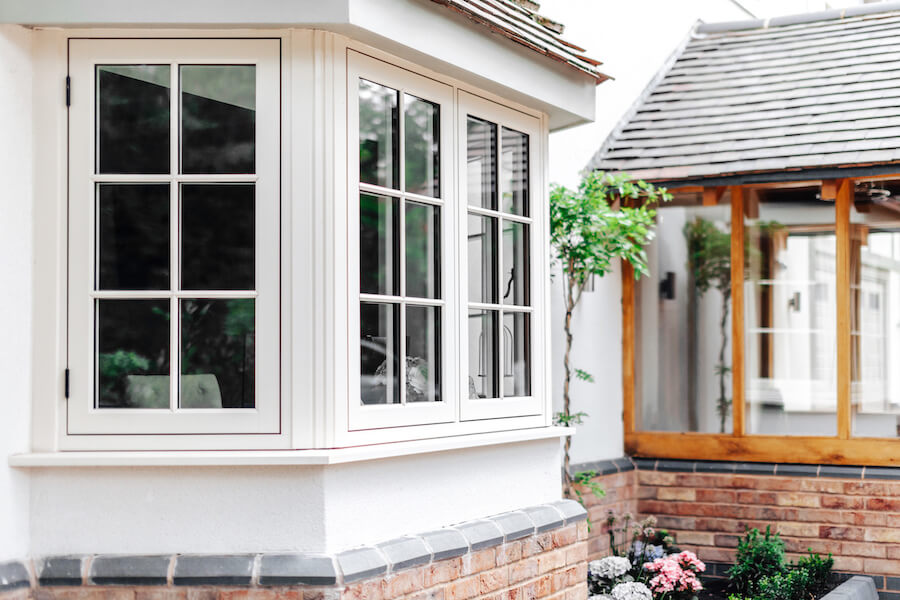 white r9 flush window