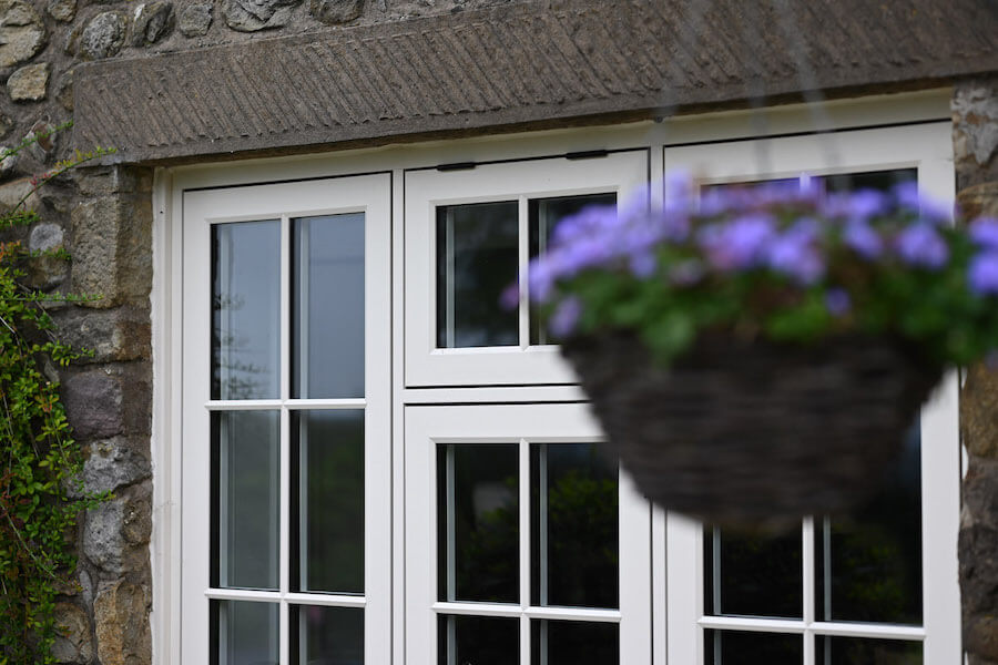 r9 flush casement window